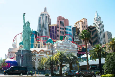 New York-new York and The Big Apple Coaster images