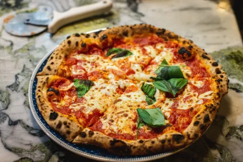 Tony's Pizza Napoletana images